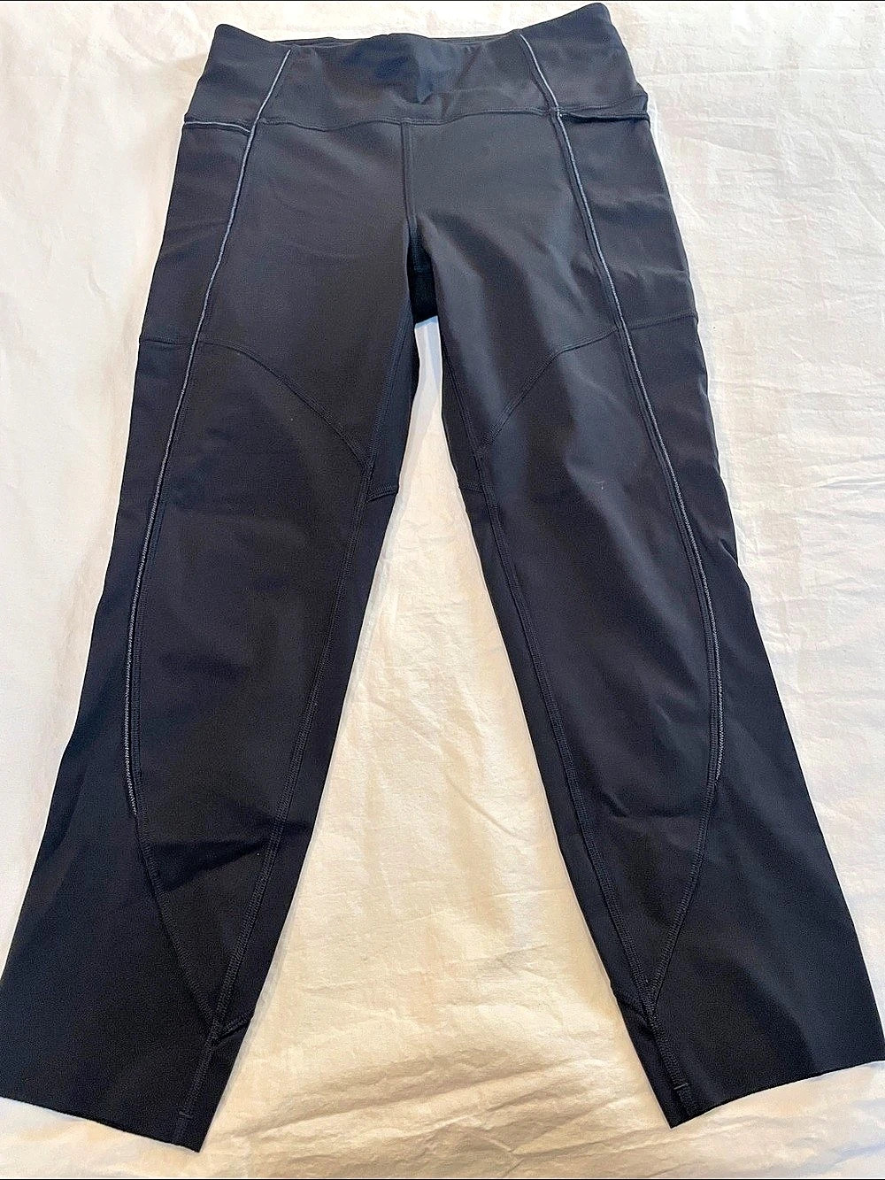 lululemon Speed Up Crop 21" Black Athletic Leggings